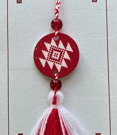 martenitsa with red white disc